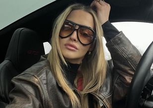 Karolina Pisarek pozuje w „podziurawionym” dresie. Hit czy kit?