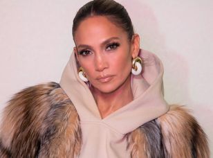 Nie tylko jeansowe hot pants. Szorty w stylu J.Lo wracają do mody