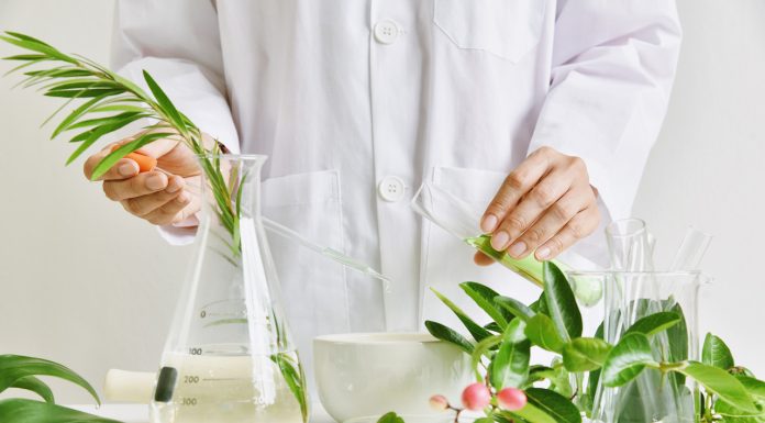 Radykalnie wygładza zmarszczki, a efekty są widoczne już po dwóch godzinach. Powstawał aż pięć lat