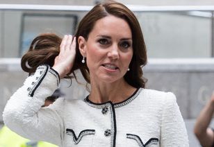 Zdjęcie trafiło do sieci. Ekspert mówi o drugim dnie afery