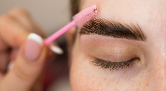 Odkryj domowy trik na brwi jak z okładki. Kosztuje tylko 6 zł