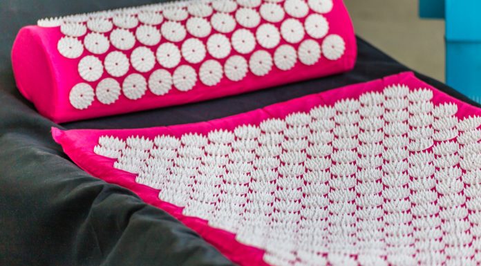 Maty do akupresury stały się modne. Dlaczego warto z nich korzystać?