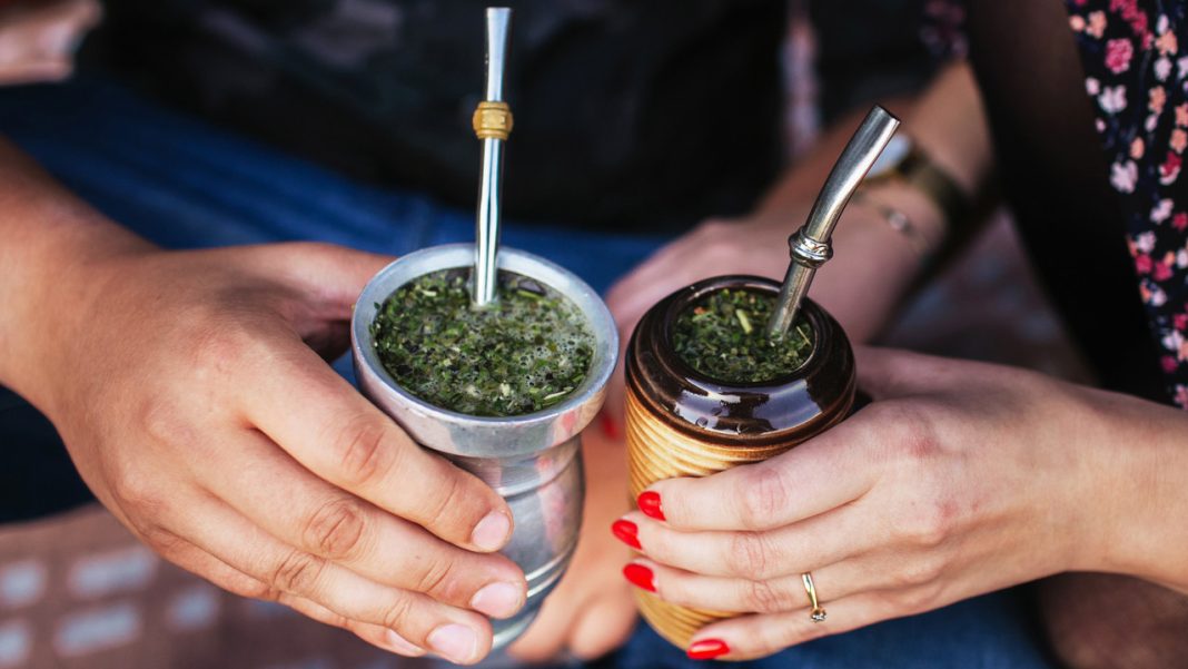 Dbasz o linię? Zamiast kawy sięgaj po ten napój