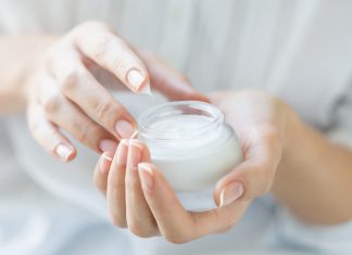 Ratunek dla odwodnionej skóry! Molekuły skwalanu nawilżą ją i przywrócą gładkość