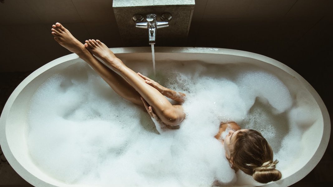 Ten składnik kosmetyków do mycia dostarczy skórze mocną dawkę nawilżenia, chroni skórę przed wolnymi rodnikami