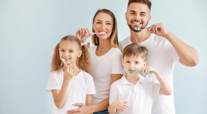 Z okazji Światowego Dnia Zdrowia Jamy Ustnej dowiedź się, jak w prosty sposób dbać o uśmiech!