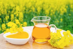 Zdrowsza wersja wielkanocnej uczty. Przemyć te produkty do świątecznego menu