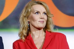 Kończy 58 lat. Ujawnia, co dostała od męża