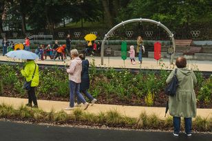 Place zabaw tętnią życiem. „Są mamy, które wiedzą wszystko”