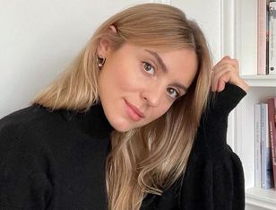 Kasia Tusk chodzi w przykrótkich spodniach. Powód jest oczywisty