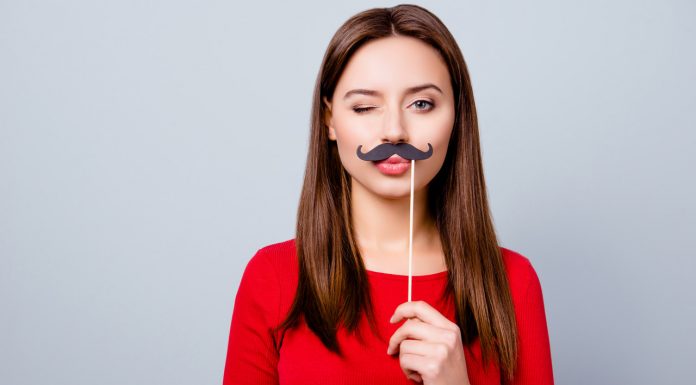 Depilator do twarzy to najbezpieczniejszy i najprostszy sposób na pozbycie się wąsika