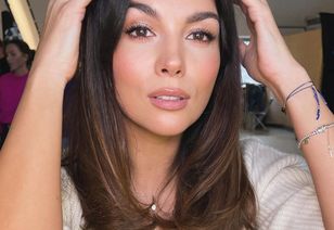 Nosi spodnie „bootcut”. Nic tak nie wydłuża nóg