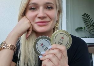 Była medalistka musiała usunąć obie piersi. Teraz ma dobrą nowinę