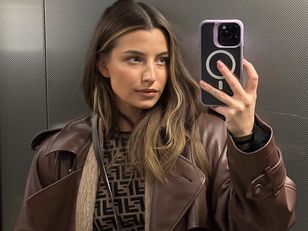 „Obciachowe” czółenka znów są hitem. Noszą je znane Polki