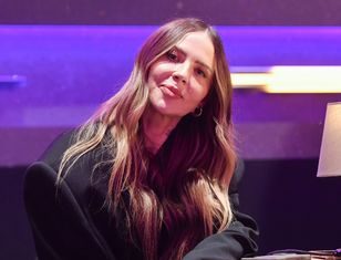 „10 lat młodsza w 10 dni”. Kary za krytykę programu