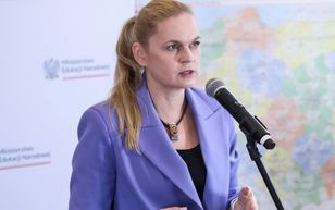 Ministra edukacji ma się o co martwić.