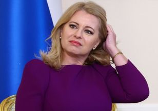 Prezydentka Słowacji przyleciała do Polski. Taką sukienkę wybrała na spotkanie z Dudą