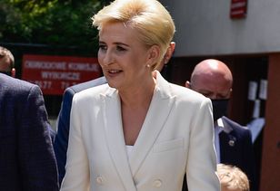Spotkała się z Polonią w Kanadzie. Postawiła na nieoczywisty strój