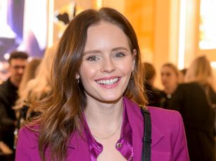 Olga Kalicka obsypana kwiatami od stóp do głów. Ta sukienka będzie hitem?