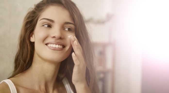 Pielęgnują i wyrównują koloryt. Te kremy BB wyglądają bardzo naturalnie i są świetne na lato