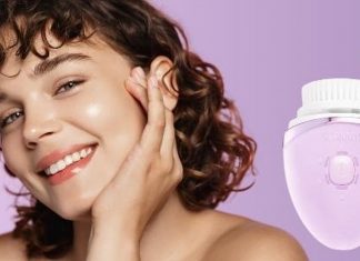 Ta szczoteczka sprawdzi się przy tłustej cerze. Oczyszcza pory, ogranicza wyświecanie się skóry