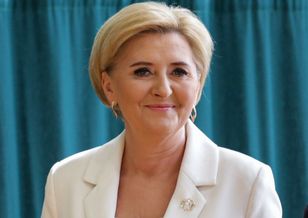 Zaryzykowała z sukienką. Coś poszło nie tak