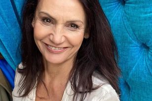 Pokazała, jak się wygina. „Ale ma pani świetną figurę”