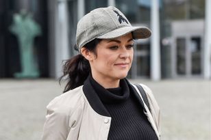 Pokazała, co nosi w butach. Niewiele osób by na to wpadło