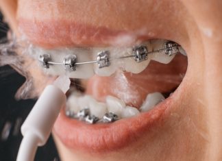 Usuwają bakterie i pielęgnują dziąsła. Top 3 irygatory do jamy ustnej, skuteczniejsze niż nić dentystyczna