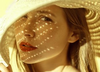 Lekkie podkłady na lato, które mają dodatkowo filtr SPF