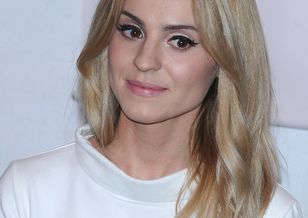 Legginsy poszły w odstawkę. Spodnie w stylu Tusk to nowy hit