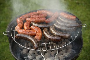 Zrobił grilla na działce. Został ukarany wysokim mandatem