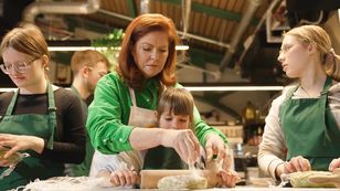 Robiąc zakupy, fundujesz nowe ubrania dzieciom z placówek opiekuńczo-wychowawczych. Ruszyła 7. edycja akcji „Ubrania od serca”