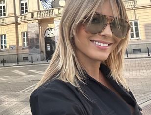 Kuberska zwiedza Wenecję. Ubrała się w stylu „old money”