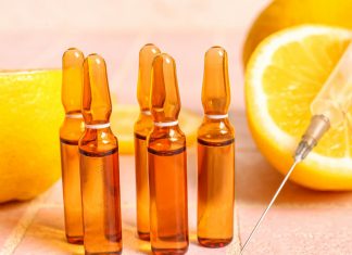 10-dniowa terapia szokowa dla dojrzałej skóry. „Jeszcze nigdy nie miałam tak mocnego kosmetyku”