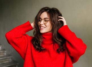 Sześć kosmetyków, dzięki którym twoje włosy będą rosły szybciej i przestaną wypadać