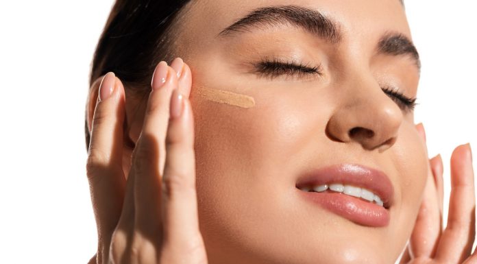 Polki pokochały ten podkład dający efekt baby face. Trzyma się od rana do wieczora bez poprawek