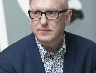 Dziewięć lat był w żałobie. Opowiedział o śmierci młodszego ukochanego