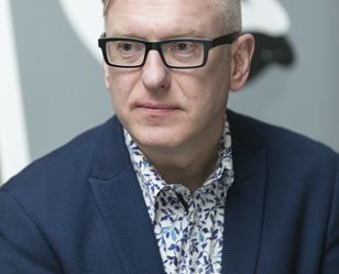 Dziewięć lat był w żałobie. Opowiedział o śmierci młodszego ukochanego