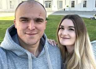 Uczestniczka „Rolnika” cała w koronkach. Tak poszła na komunijne przyjęcie