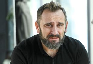 Wspomina trudne dzieciństwo. „Nie da się wyjść z kręgu przemocy”