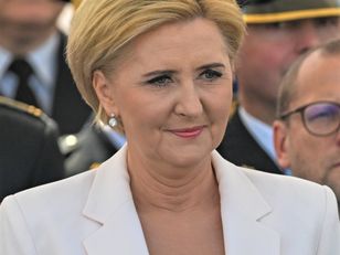 Rozkręca się w modzie? Nie ma śladu po nudnej garsonce