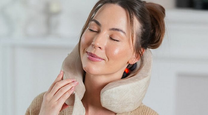 Ten masażer naśladuje ruchy dłoni. Ma obracające się głowice. Profesjonalista!