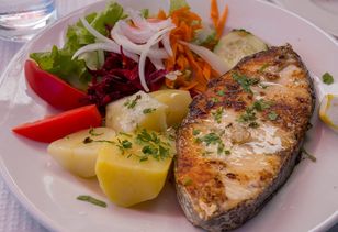 W nadmorskich kurortach Polacy się nią zajadają. Jest zdrowa i niskokaloryczna