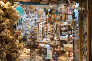 Nigdy nie kupuj tych pamiątek. Grozi ci więzienie