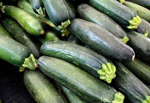 Cukinia jest gorzka w smaku? Lepiej uważaj