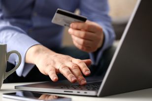 Uwaga na internetowych naciągaczy. Mają nową metodę