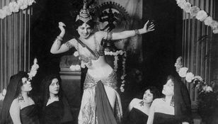 Egzekucja Maty Hari. Dziwny przypadek tajnej agentki