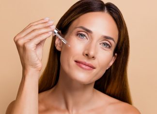 To serum z molekułami w jedną noc potrafi odmienić skórę