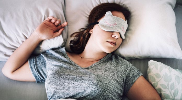 To najlepszy czas, żeby położyć się spać. Eksperci mówią o „złotej godzinie”